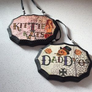 His and hers plaques